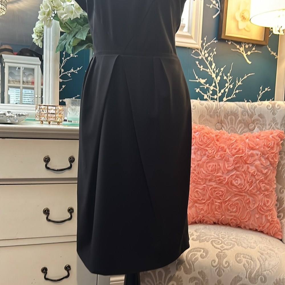 BEAUTIFUL,black dress  BY MAX MARA. Simple yet stunning - Picture 3 of 16